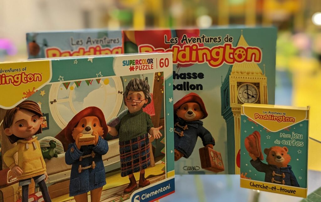 Un puzzle, des livres et un jeu Paddington